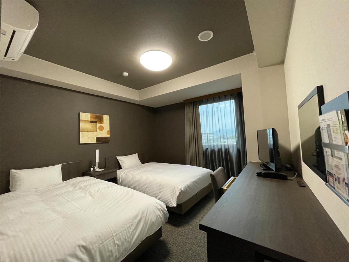 Hotel Route-Inn Saku Minami Inter Екстер'єр фото